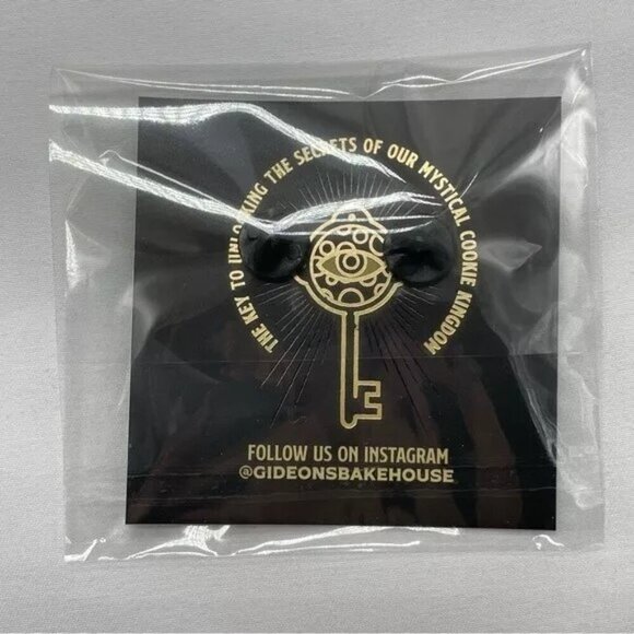 Gideon's Bakehouse - October 2023 - Spookhouse Black Cat - Limited LE 2000 Pin - Picture 2 of 2